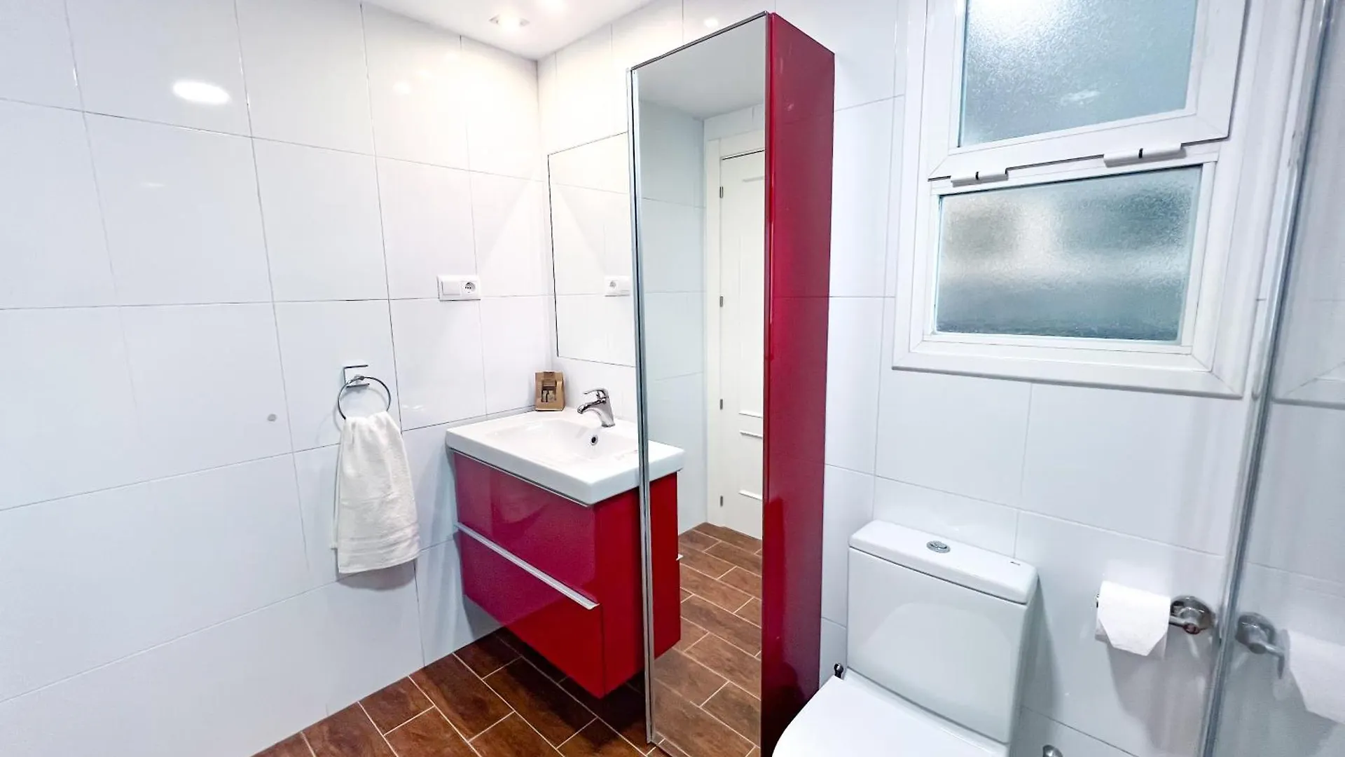 Apartment 150 M From El Palo Beach, Malaga Spain